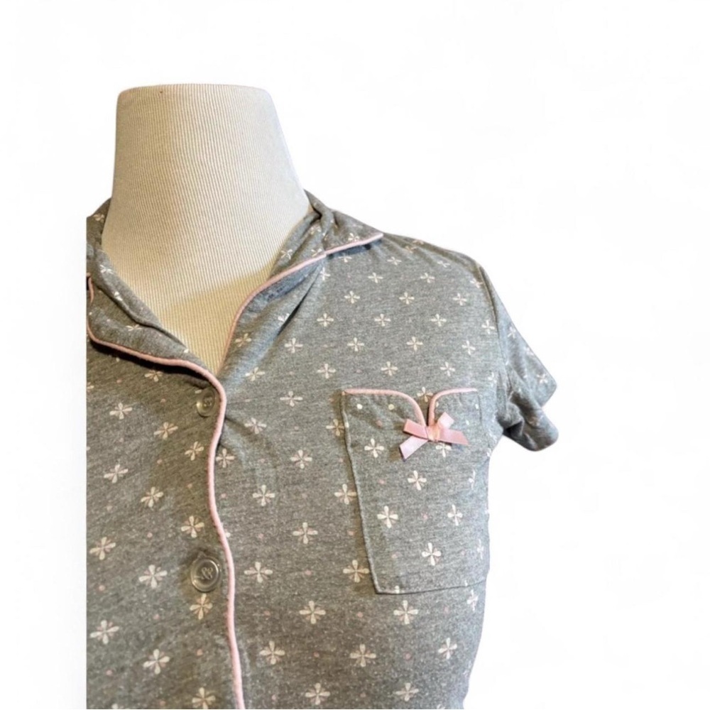 Vintage Laura Ashley Pajama Set SMALL Button Collar Shirt & Capris Gray Coquette - Picture 3 of 4